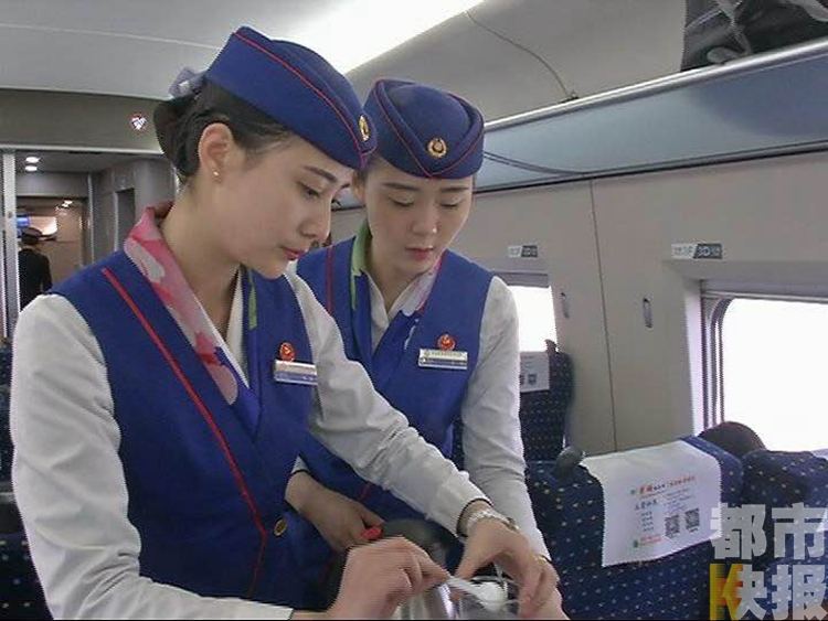 甘肃高铁学校 选择高铁乘务专业有前途吗?
