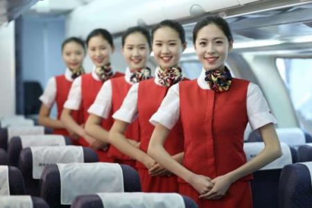 2020年甘肃铁路乘务员学校女生学什么专业比较好