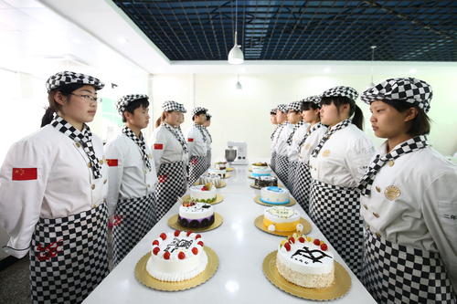 甘肃职业学校女孩学什么专业好，学什么好就业？